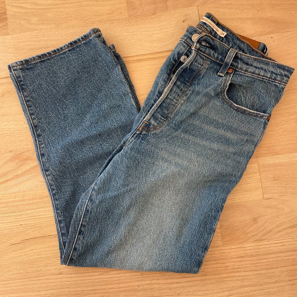 Levi's Ribcage Straight Ankle Jeans